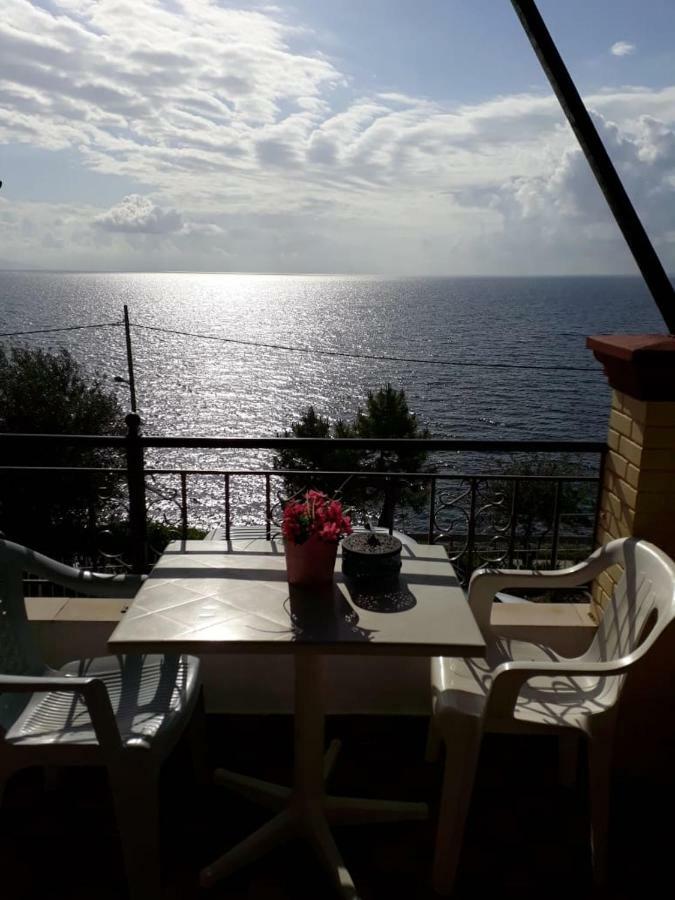 Sol E Mar Sea Side View Guesthouse Perama  Dış mekan fotoğraf
